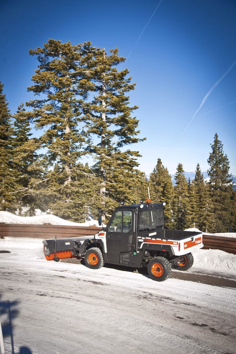 2025 Bobcat Angle Broom - 70" - Image 6