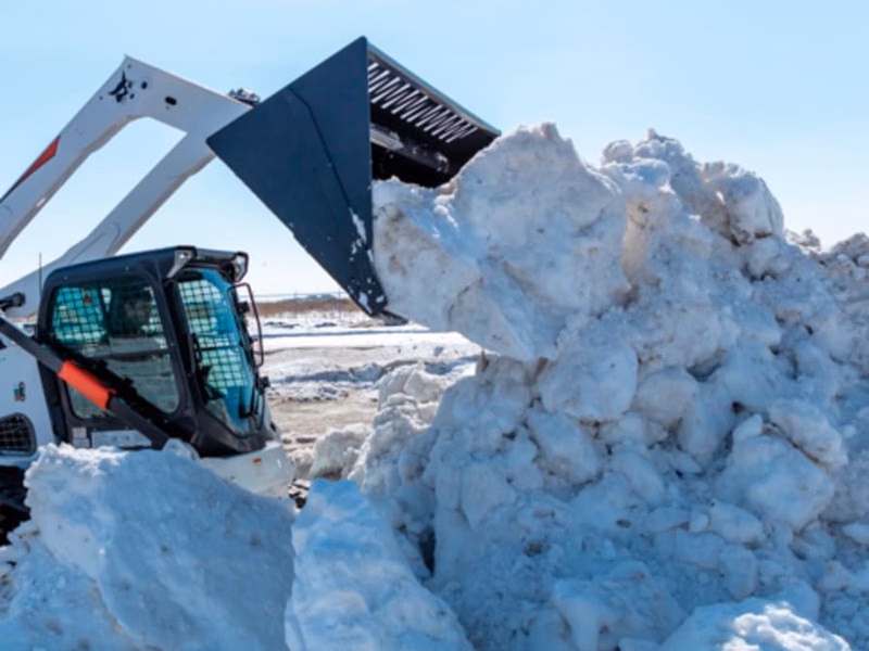 2024 Bobcat Bucket - Light Material, L85 - Image 2