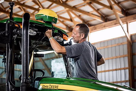 2024 John Deere 5075EN - Image 3