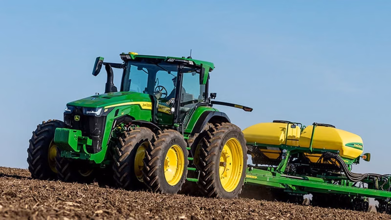2025 John Deere 8R 230 - Image 1