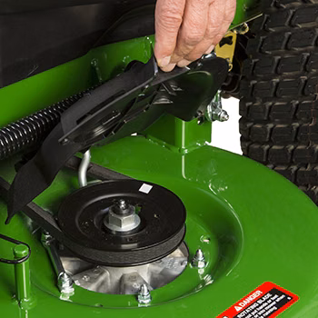 2024 John Deere Z740R - Image 19