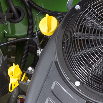 2026 John Deere Z735E - Image 6