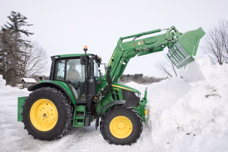2026 John Deere 640R - Image 17