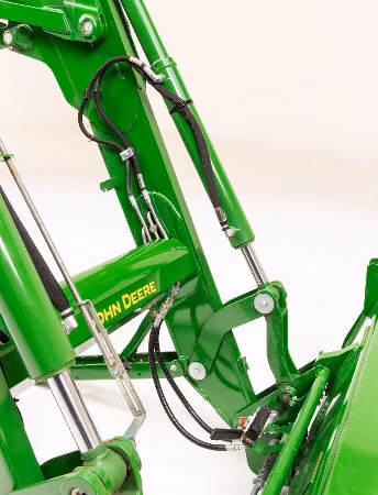 2026 John Deere 640R - Image 18