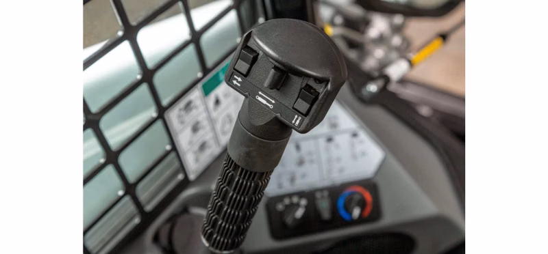 2026 Bobcat T770 - Image 11