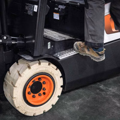 2025 Bobcat B18X-7 - Image 4