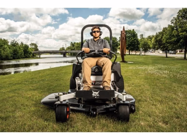 2024 Bobcat ZT3500 - 52” Deck - Image 9