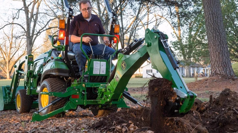 2025 John Deere 260B - Image 1
