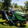 2025 John Deere X350 42 in - Image 34