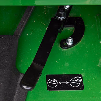 2026 John Deere X730 - Image 18