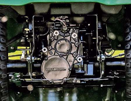 2024 John Deere X738 - Image 24