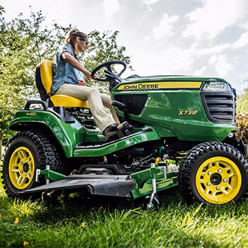 2025 John Deere X758 - Image 73
