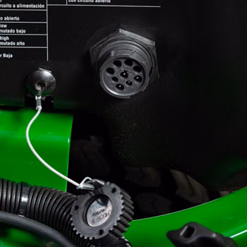 2024 John Deere Z955M EFI - Image 74
