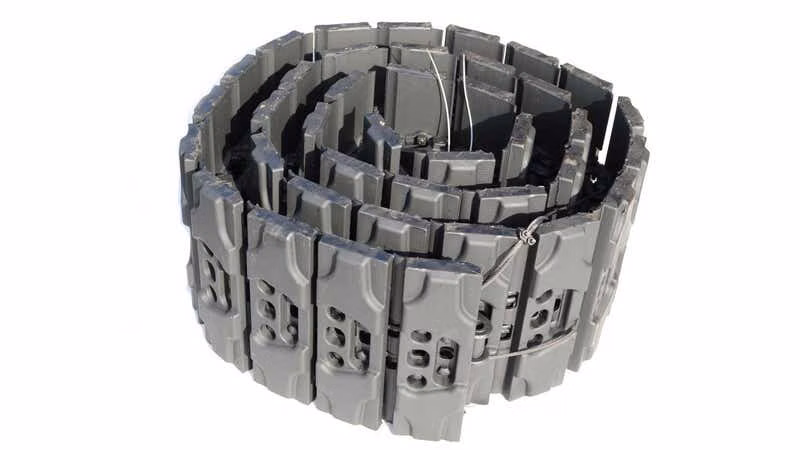 2025 Bobcat Segmented Excavator Rubber Track (400 x 135 x 39) (7343087) - Image 1