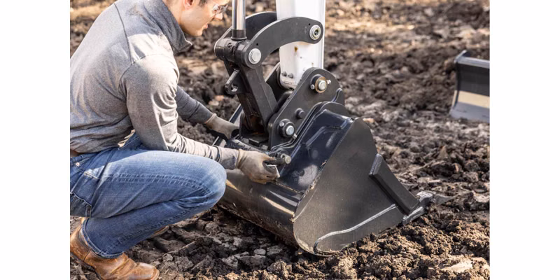 2025 Bobcat Mechanical X-Change Coupler - Image 2