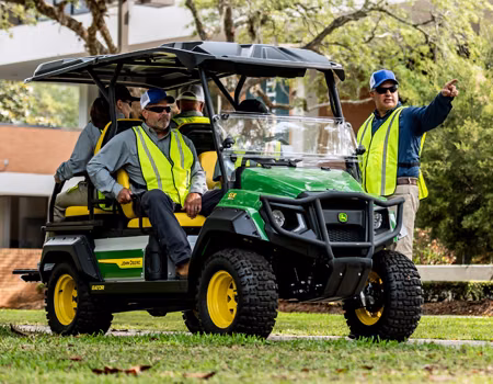 2026 John Deere GX Crew Electric Utility Vehicle - Image 31