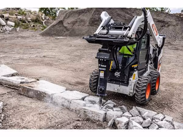 2026 Bobcat Hydraulic Breaker with Nail Point - HB380 - Image 2