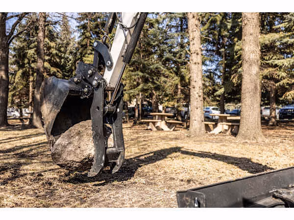 2026 Bobcat Hydraulic Clamp - E42R2, Class III, Long Arm - Image 2