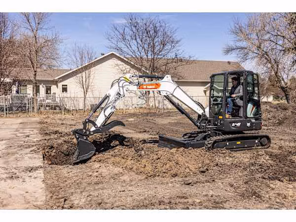2026 Bobcat Hydraulic Pin-Grabber Coupler - Image 4