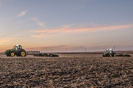 2026 John Deere 8R 440 - Image 12
