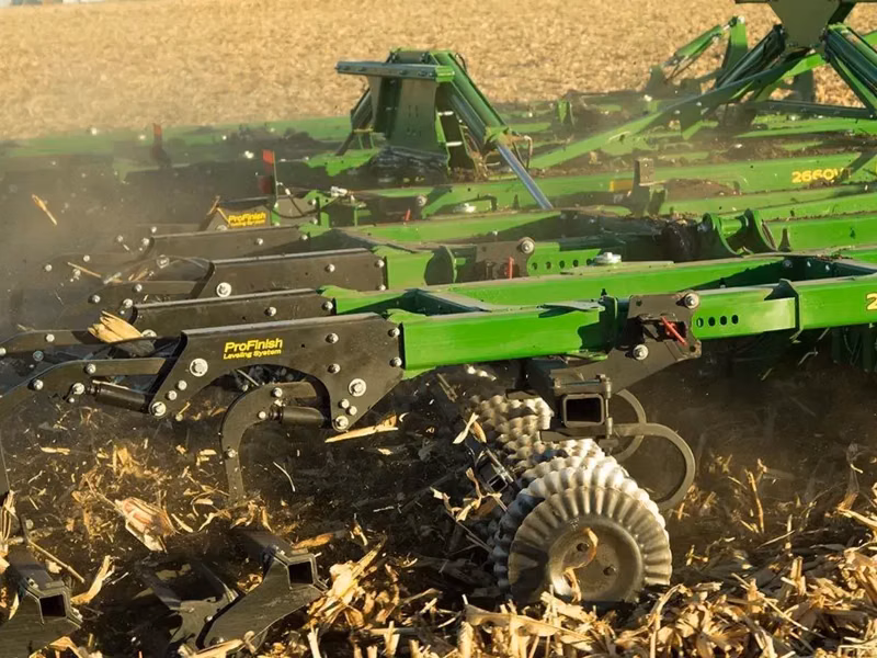 2026 John Deere 2660VT - 25 ft, 5 in - Image 1