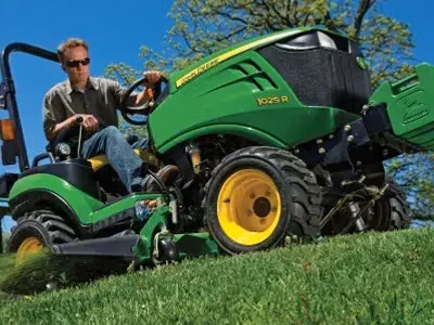 2026 John Deere 1023E - Image 6