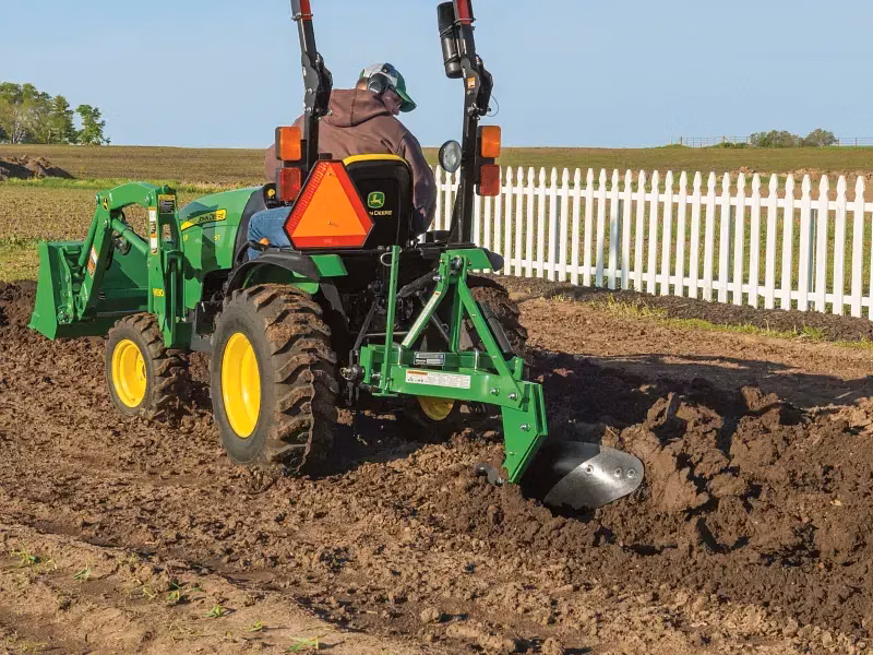 2026 John Deere 2025R - Image 4