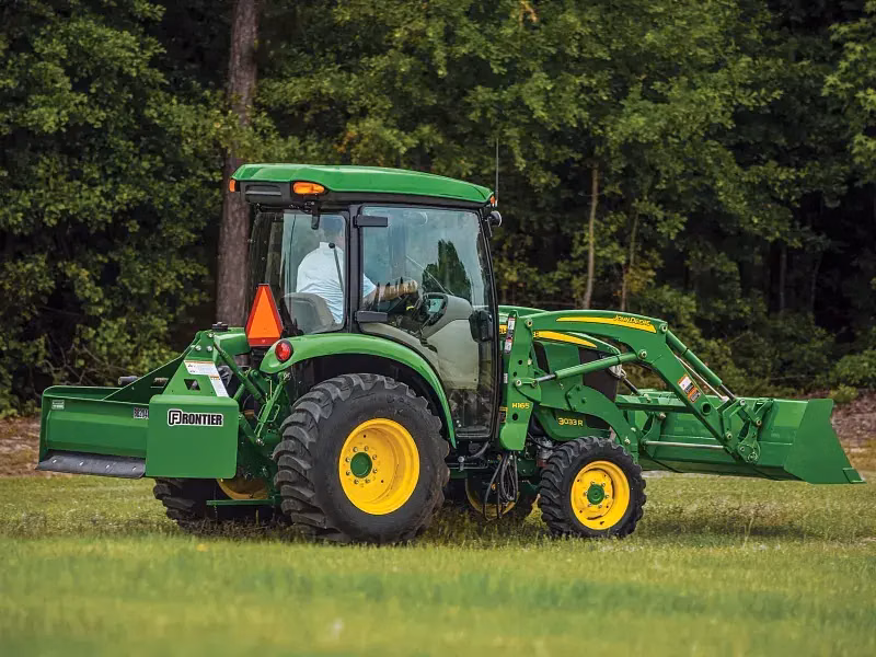 2026 John Deere 3033R - Image 5