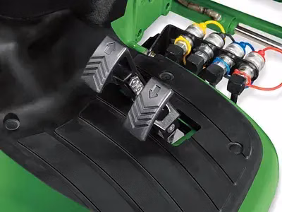 2026 John Deere 4044R - Image 17